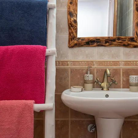 Ktima Sfakia * Kéfalos